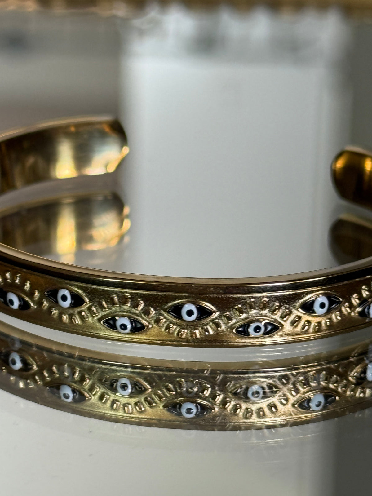 OJITOS CUFF BRACELET