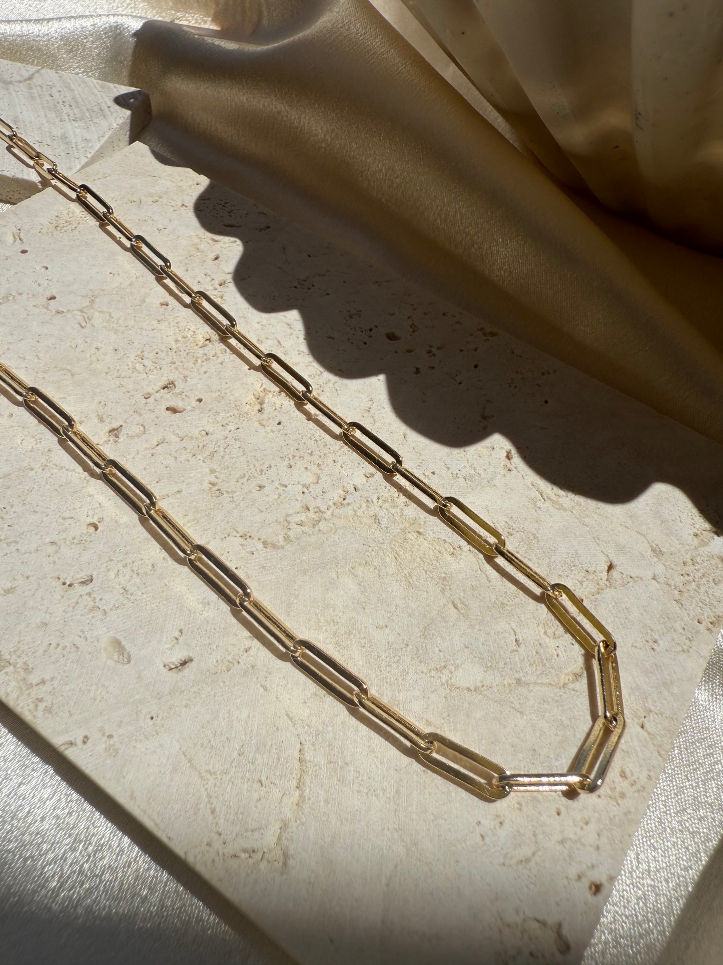 PAPERCLIP NECKLACE