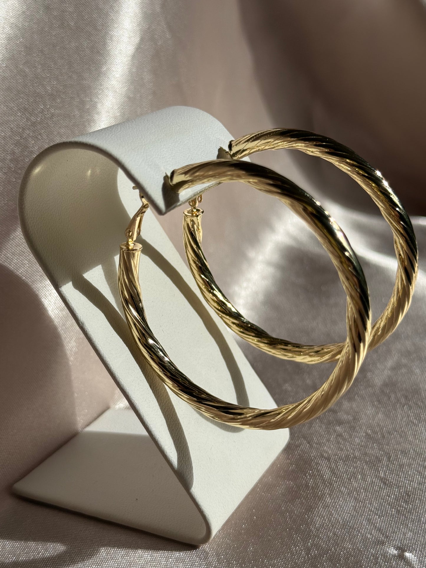 SOL GOLD HOOP EARRINGS