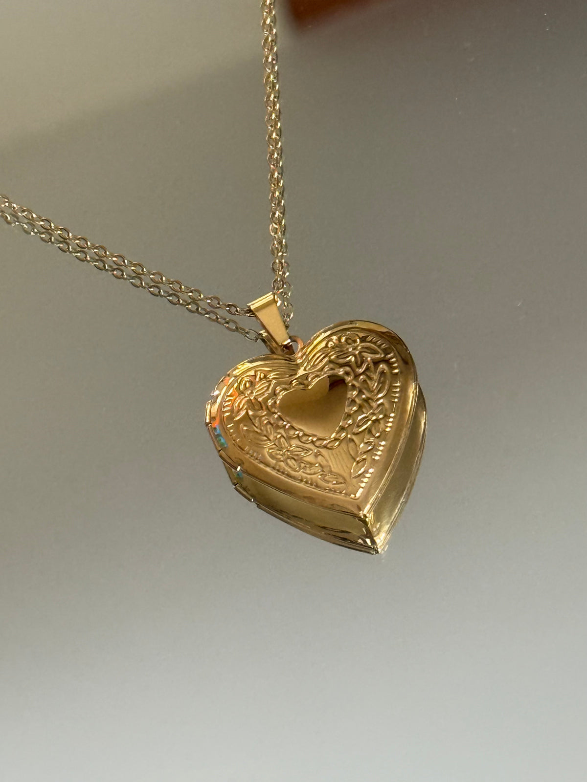 LOCK MY HEART NECKLACE