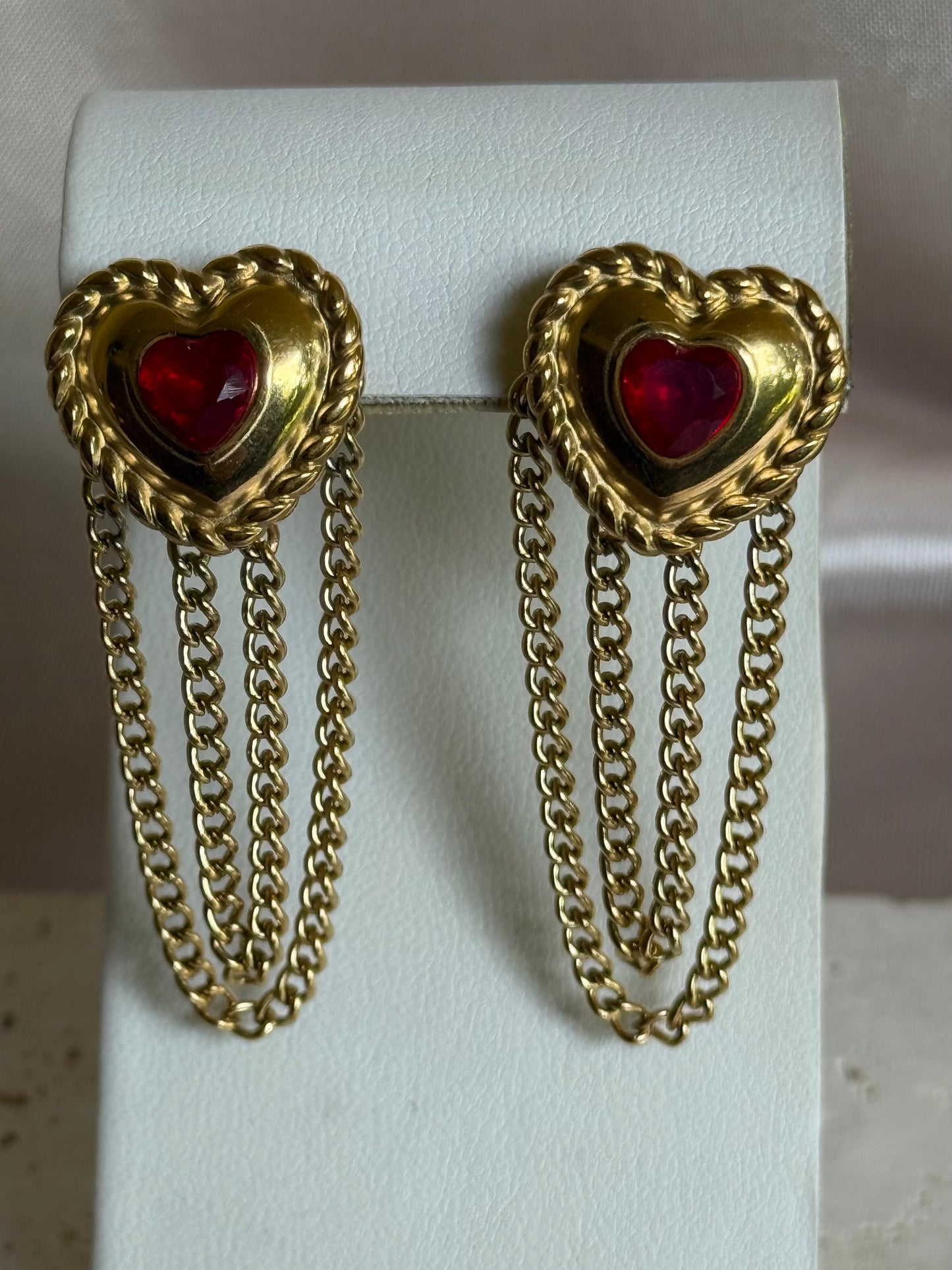 SCARLET MUSE EARRINGS