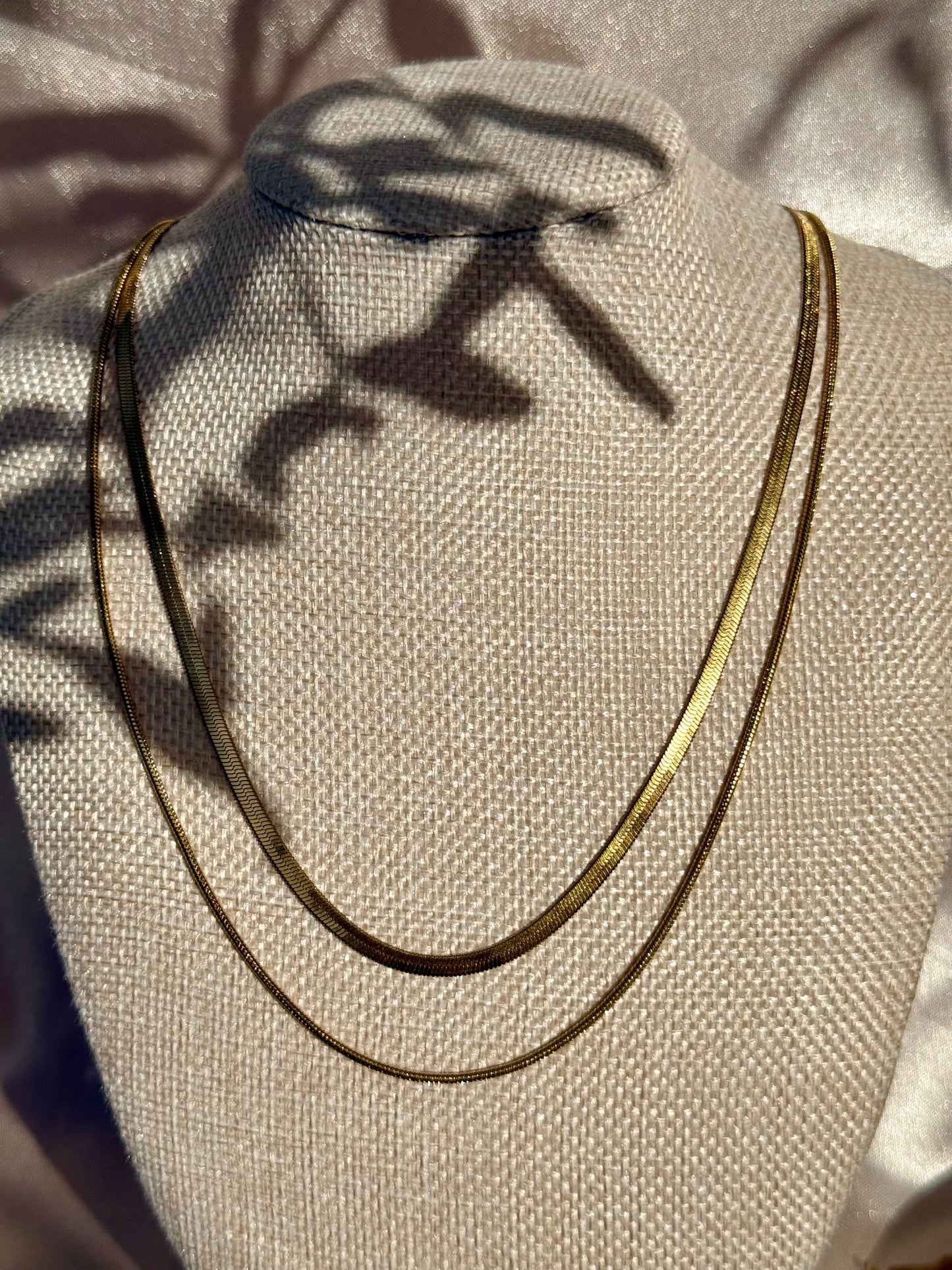 GOLDIE NECKLACE