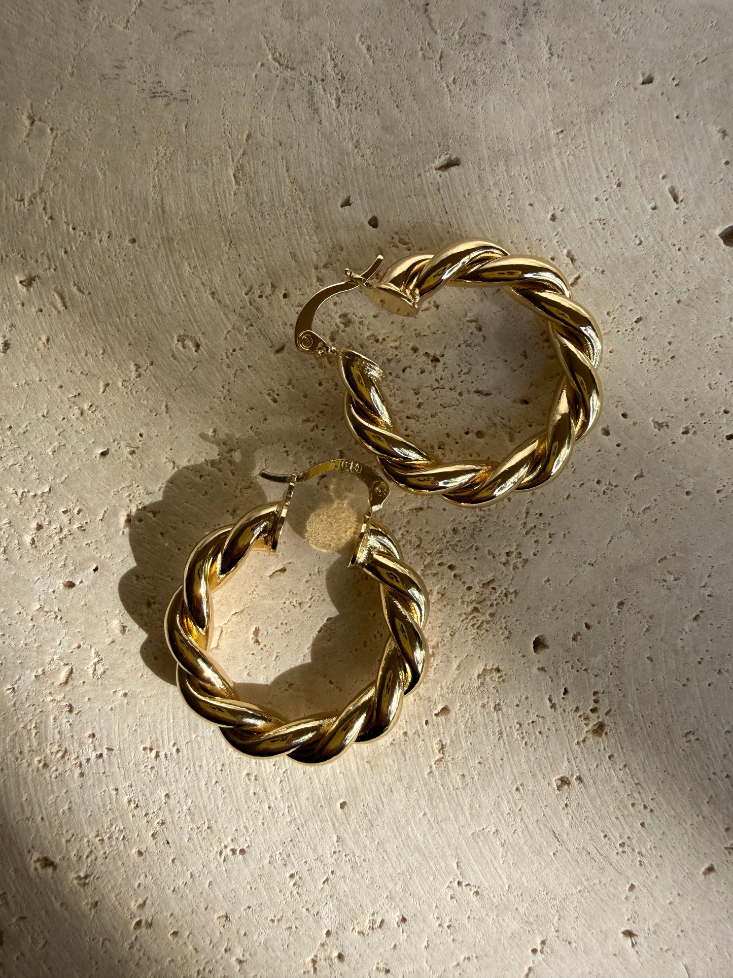 MINI TWIST HOOP EARRINGS