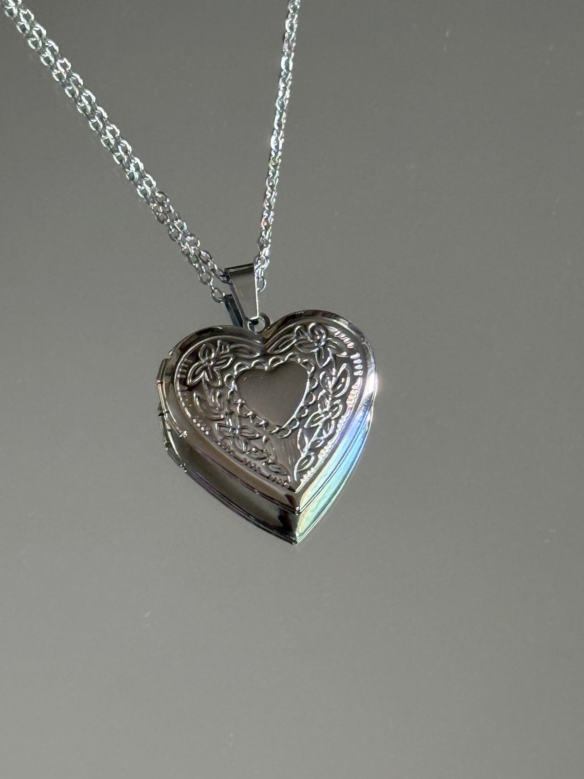 LOCK MY HEART NECKLACE