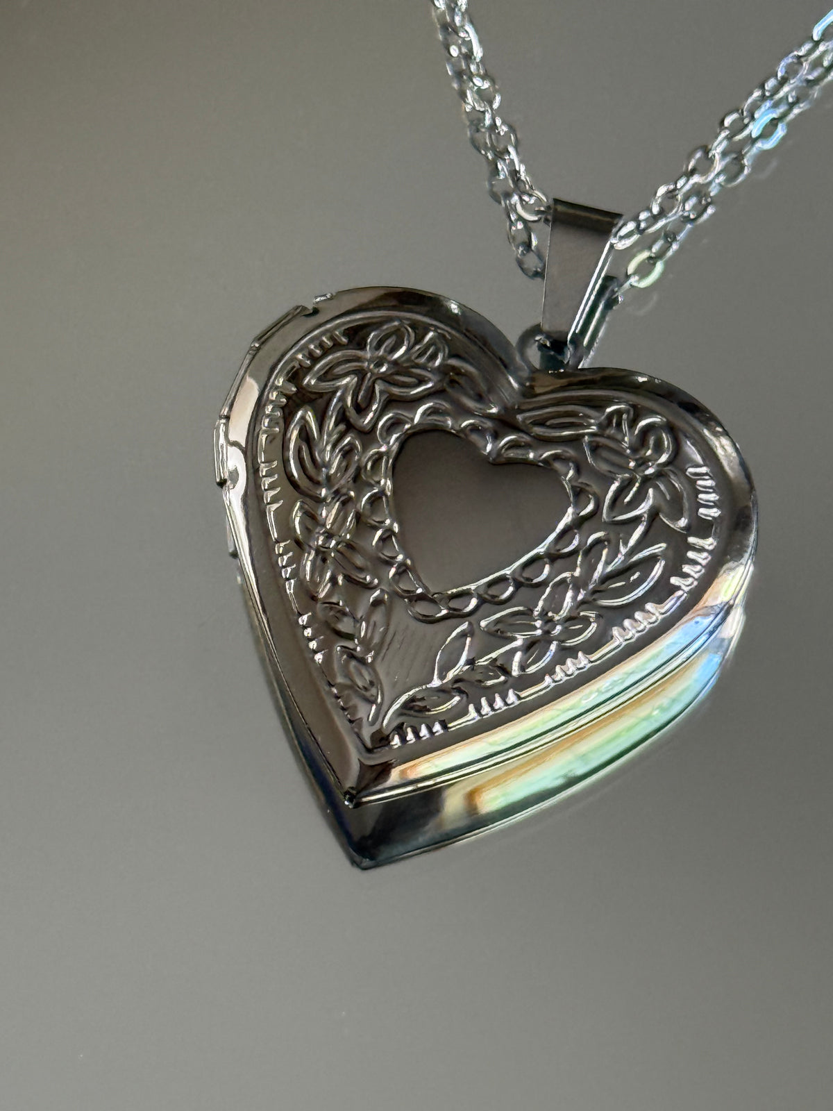 LOCK MY HEART NECKLACE
