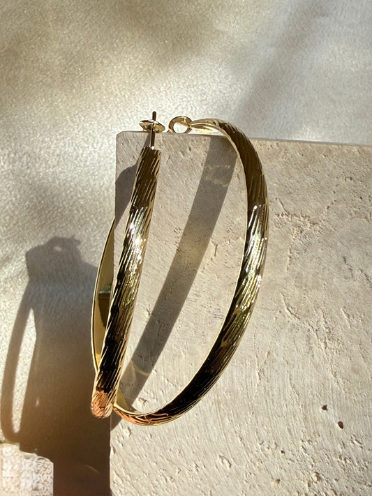 AMORCITO HOOP EARRINGS