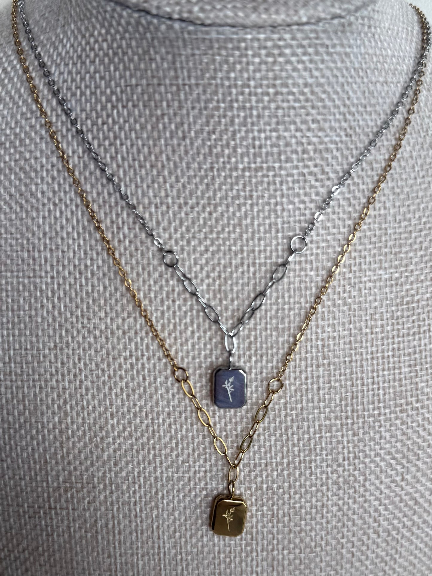 WILD FLOWER NECKLACE